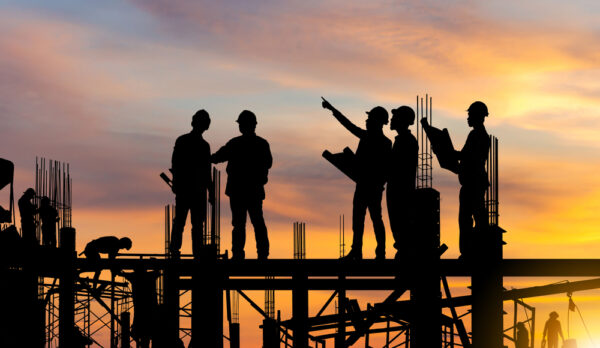 Silhouette,Of,Engineer,And,Worker,On,Building,Site,,Construction,Site